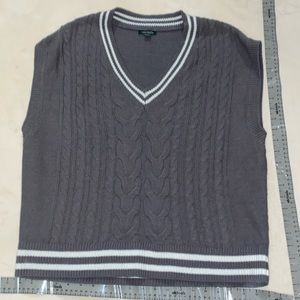 Wild Fable sweater vest Sz Sz large